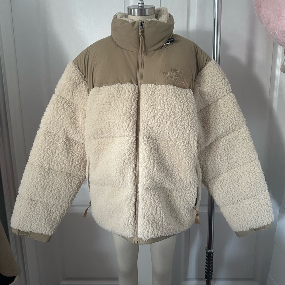 The North Face Beige/Cream Sherpa Nuptse Down Jacket Unisex Men XL Women XXL